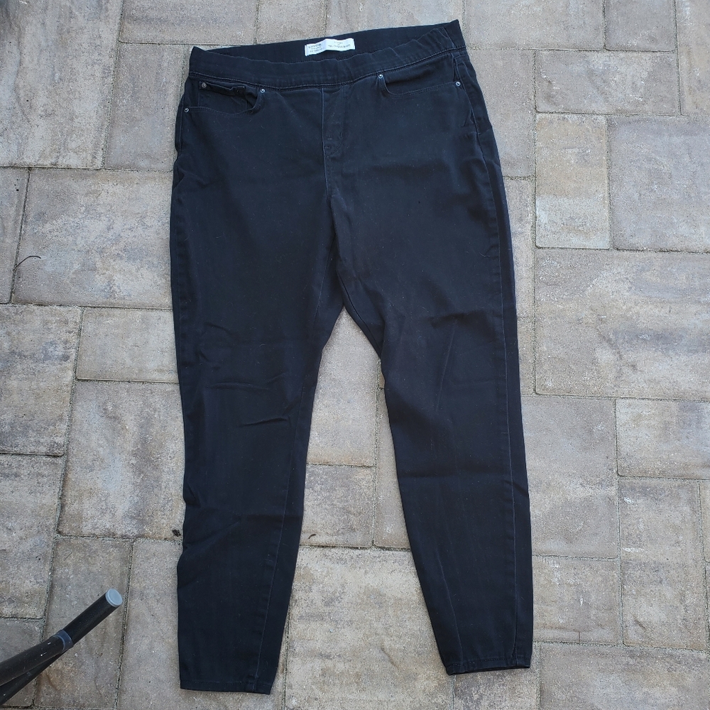Black Signature Levi Strauss Sz 18 W 34 Shaping Pull-On Super Skinny Jeans